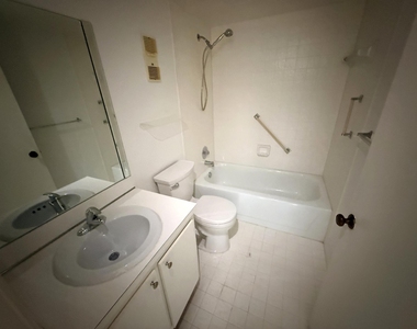 14307 Bedford Drive - Photo Thumbnail 7