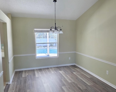 2820 Se Pace Drive - Photo Thumbnail 6