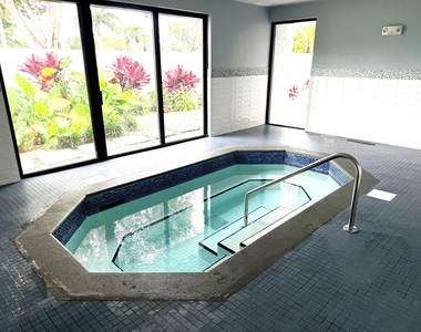 7076 Huntington Lane - Photo Thumbnail 19