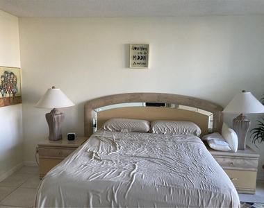 333 Ne 21 Avenue - Photo Thumbnail 8