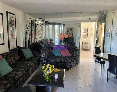 333 Ne 21 Avenue - Photo Thumbnail 5
