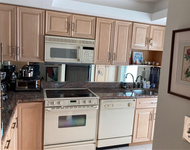 333 Ne 21 Avenue - Photo Thumbnail 14