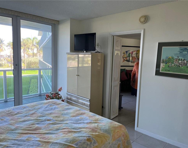 333 Ne 21 Avenue - Photo Thumbnail 9