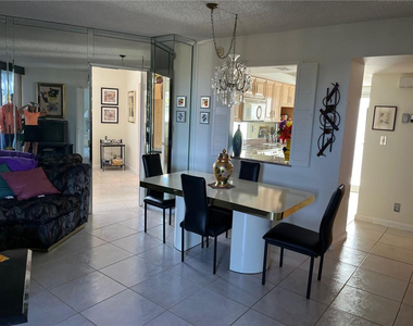 333 Ne 21 Avenue - Photo Thumbnail 3
