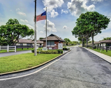 4660 Greentree Place - Photo Thumbnail 21
