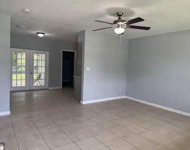 1740 Sw 70th Way - Photo Thumbnail 1