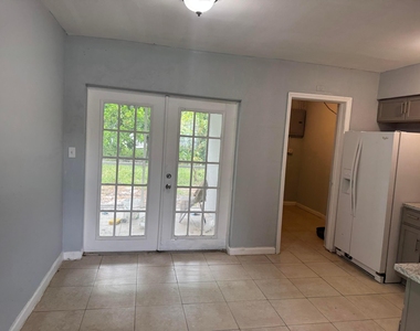 1740 Sw 70th Way - Photo Thumbnail 10