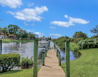 7186 Sw Quiet River Court - Photo Thumbnail 1
