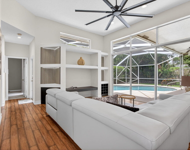 7235 Nw 63rd Terrace - Photo Thumbnail 18