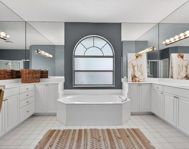 7235 Nw 63rd Terrace - Photo Thumbnail 23