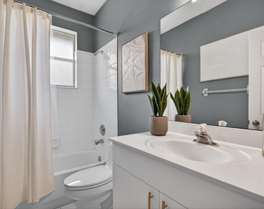7235 Nw 63rd Terrace - Photo Thumbnail 28