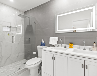 235 Ne 20th Street - Photo Thumbnail 18