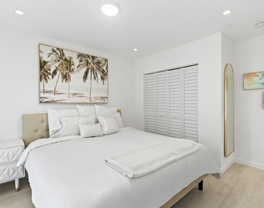 235 Ne 20th Street - Photo Thumbnail 14