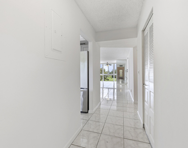 1480 Nw 80th Avenue - Photo Thumbnail 2
