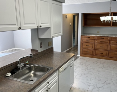 4116 Nw Cinnamon Tree Circle - Photo Thumbnail 5