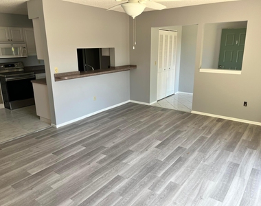 4116 Nw Cinnamon Tree Circle - Photo Thumbnail 2