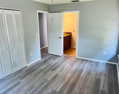 4116 Nw Cinnamon Tree Circle - Photo Thumbnail 12