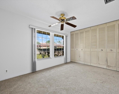 102 Amherst Lane - Photo Thumbnail 6