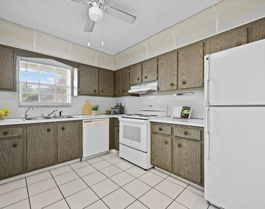 102 Amherst Lane - Photo Thumbnail 44