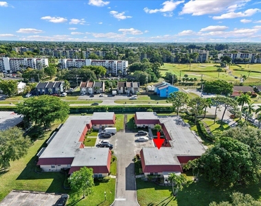102 Amherst Lane - Photo Thumbnail 18