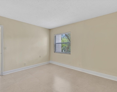 644 Nw 13th Street - Photo Thumbnail 21
