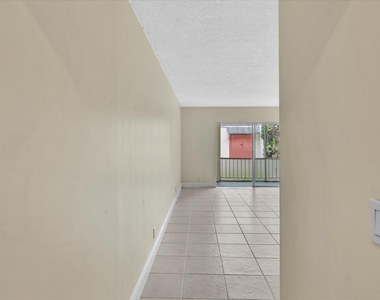 644 Nw 13th Street - Photo Thumbnail 4