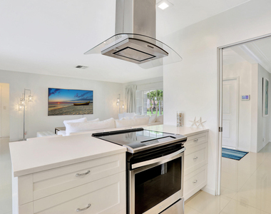1410 Se 12th Street - Photo Thumbnail 9