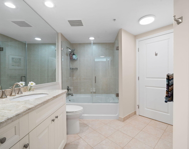 347 N New River Dr Drive E - Photo Thumbnail 14