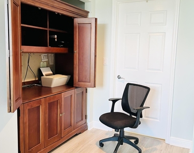 610 Clematis Street - Photo Thumbnail 15