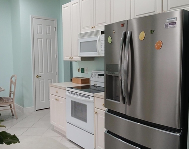 2325 Sailfish Cove Drive - Photo Thumbnail 13