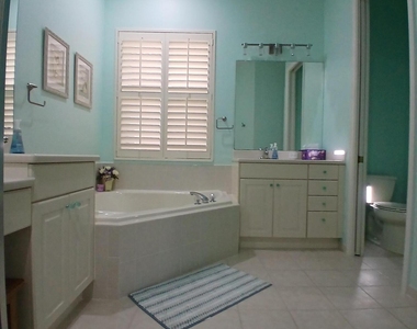 2325 Sailfish Cove Drive - Photo Thumbnail 18