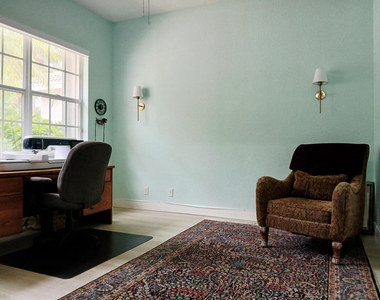 2325 Sailfish Cove Drive - Photo Thumbnail 5