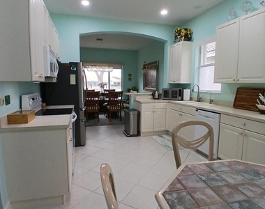 2325 Sailfish Cove Drive - Photo Thumbnail 11