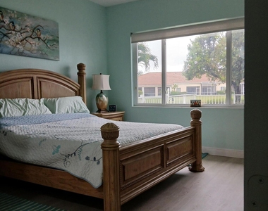 2325 Sailfish Cove Drive - Photo Thumbnail 15