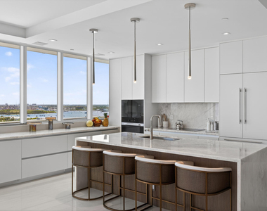 3100 N Ocean Drive - Photo Thumbnail 15