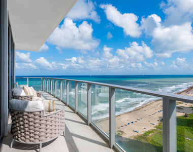 3100 N Ocean Drive - Photo Thumbnail 11