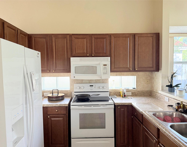 4965 Sw 153rd Avenue - Photo Thumbnail 4