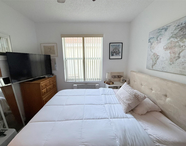 4965 Sw 153rd Avenue - Photo Thumbnail 7