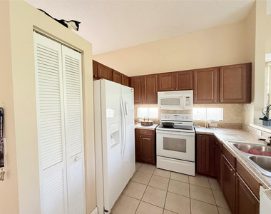 4965 Sw 153rd Avenue - Photo Thumbnail 3