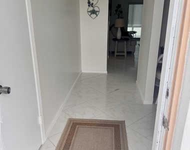 2950 Se Ocean Boulevard - Photo Thumbnail 5