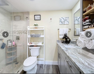 460 Paradise Isle Boulevard - Photo Thumbnail 11