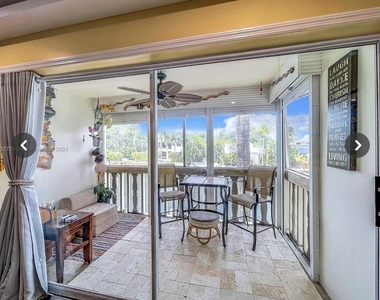 460 Paradise Isle Boulevard - Photo Thumbnail 8