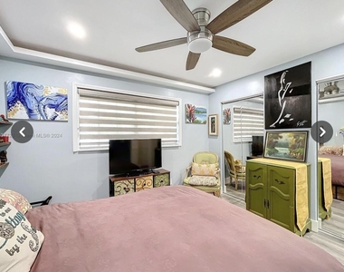 460 Paradise Isle Boulevard - Photo Thumbnail 5