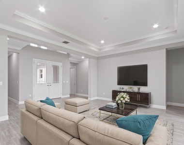 5182 Liberty Lane - Photo Thumbnail 4