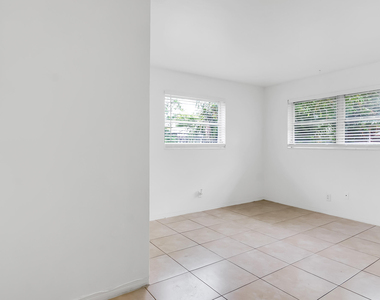 711 Se 15th Street - Photo Thumbnail 31