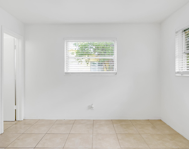 711 Se 15th Street - Photo Thumbnail 35