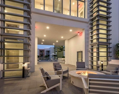 111 Se 1st Avenue - Photo Thumbnail 25
