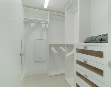 111 Se 1st Avenue - Photo Thumbnail 19