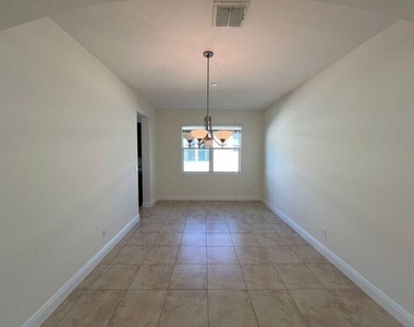 11948 Sw Crestwood Circle - Photo Thumbnail 15