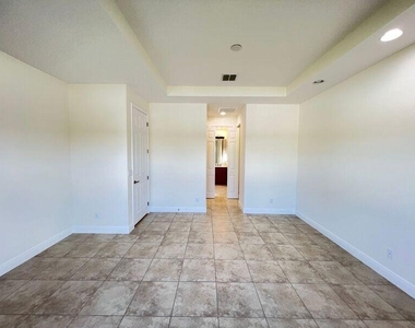 11948 Sw Crestwood Circle - Photo Thumbnail 22